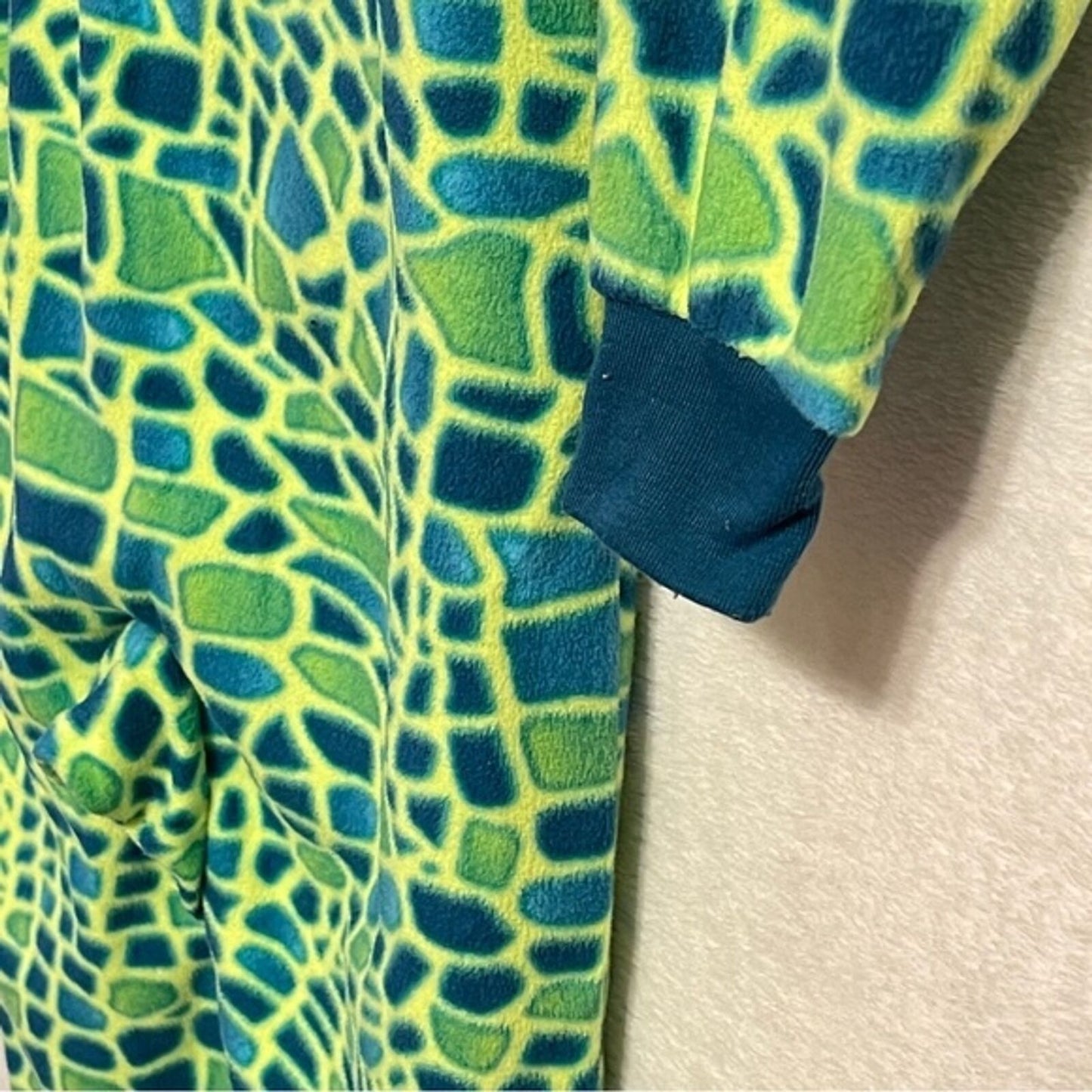 Cat & Jack Lizard Gator Fleece Zip Up One Piece Pajamas Size Small