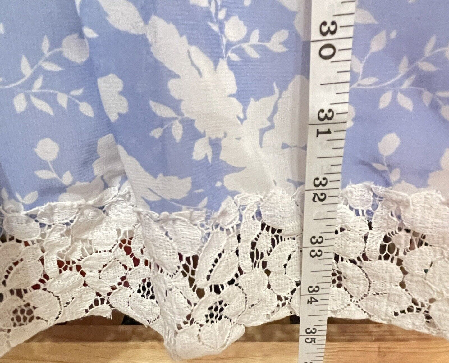Disney Alice In Wonderland Dress Sz L Colleen Atwood Blue White Floral Lace