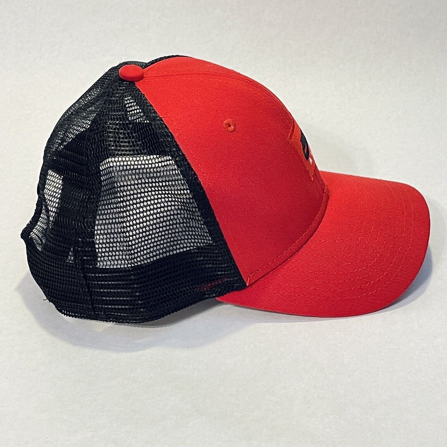 Nike Air Classic 99 Snapback Mesh Red Black 6 Panel Hat Cap Trucker Adjustable