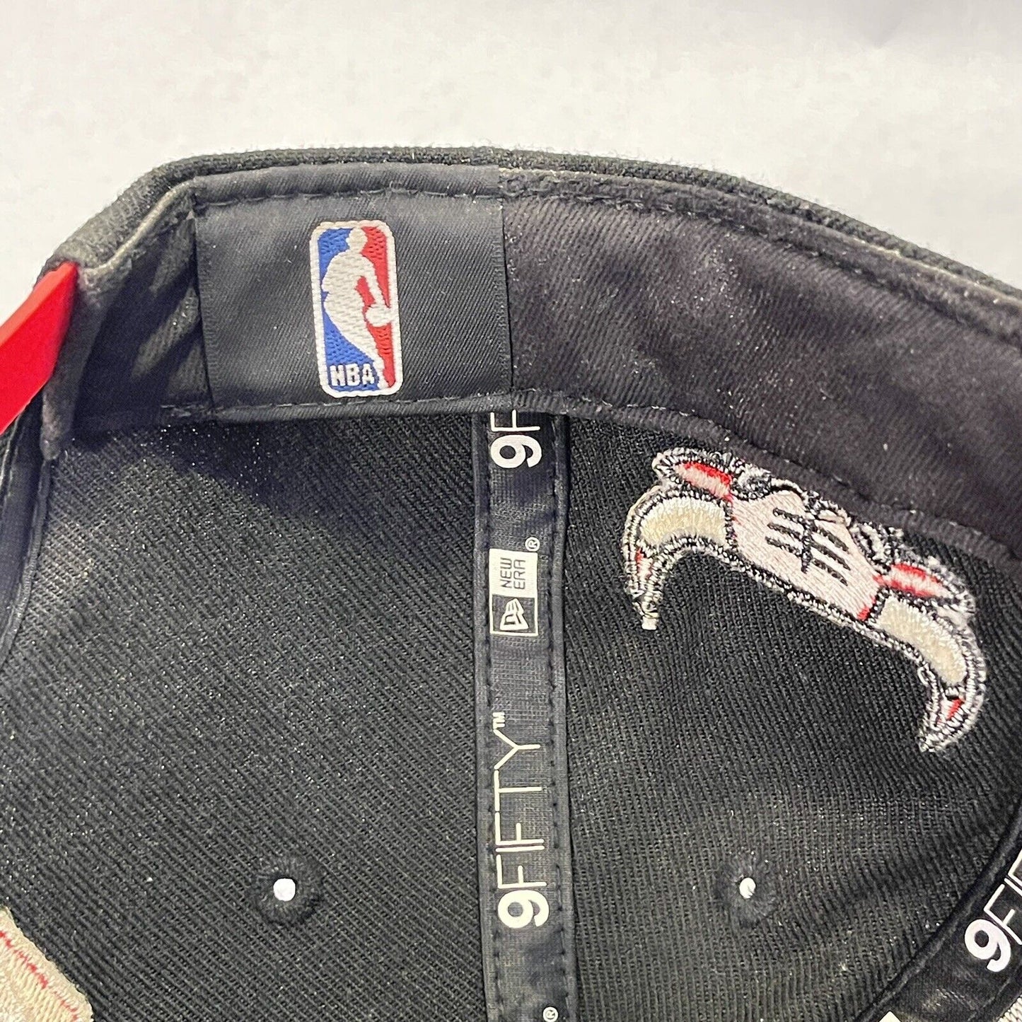 Chicago Bulls Snapback Hat 9FIFTY New Era Black Red Cap NBA Basketball Mens