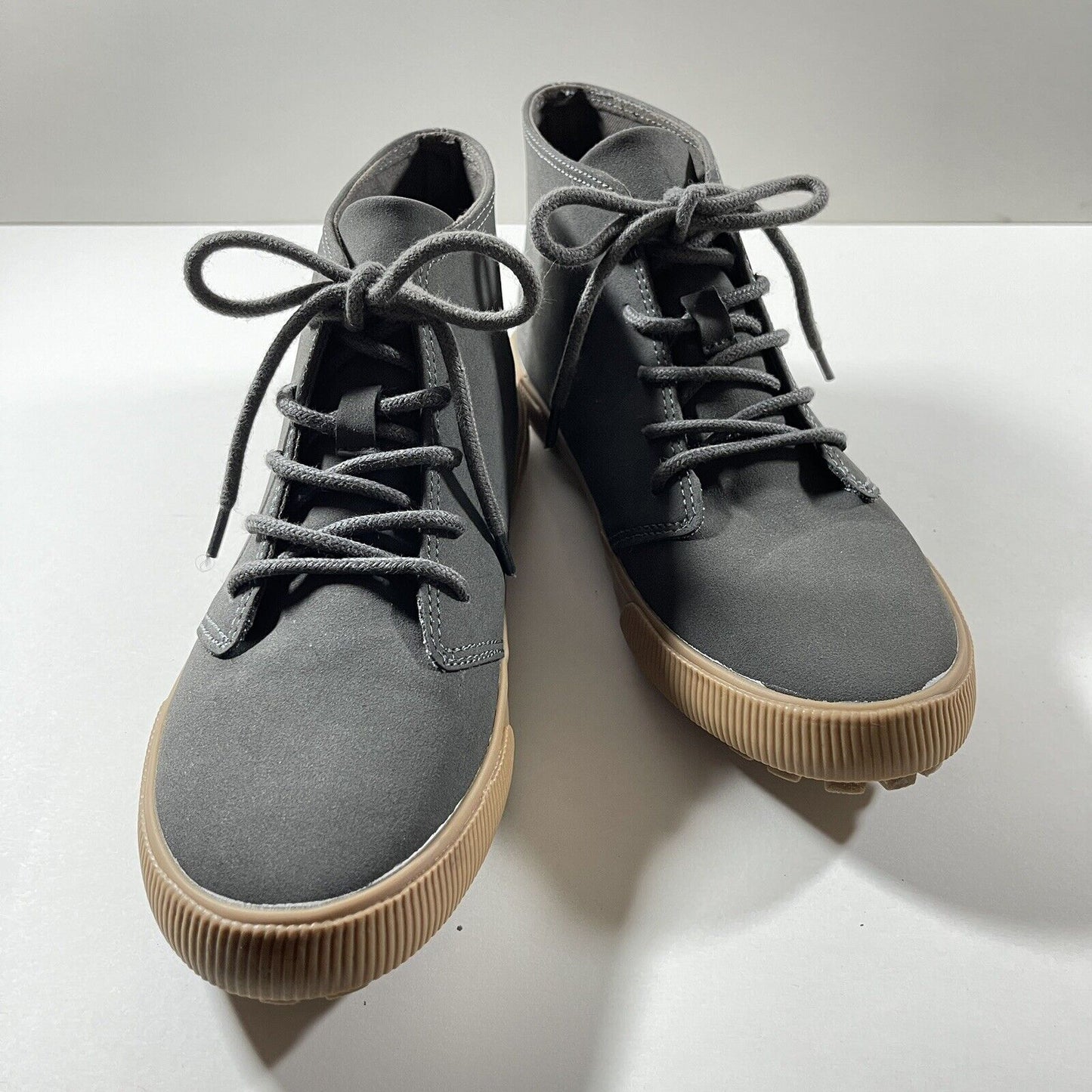 Cat & Jack Boys Casual Shoe Sneaker Chukka Boot Dark Gray Frank Size 4