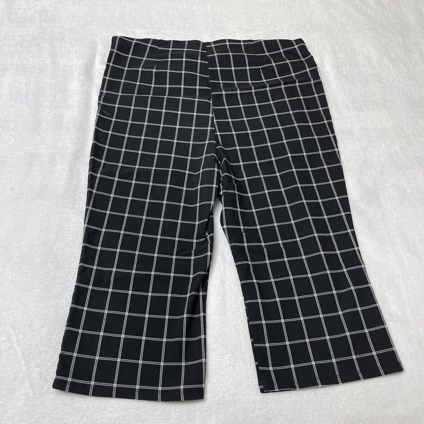 89th + Madison Capri Pants Womens 3XL Pull-On Black White Plaid Rayon Blend