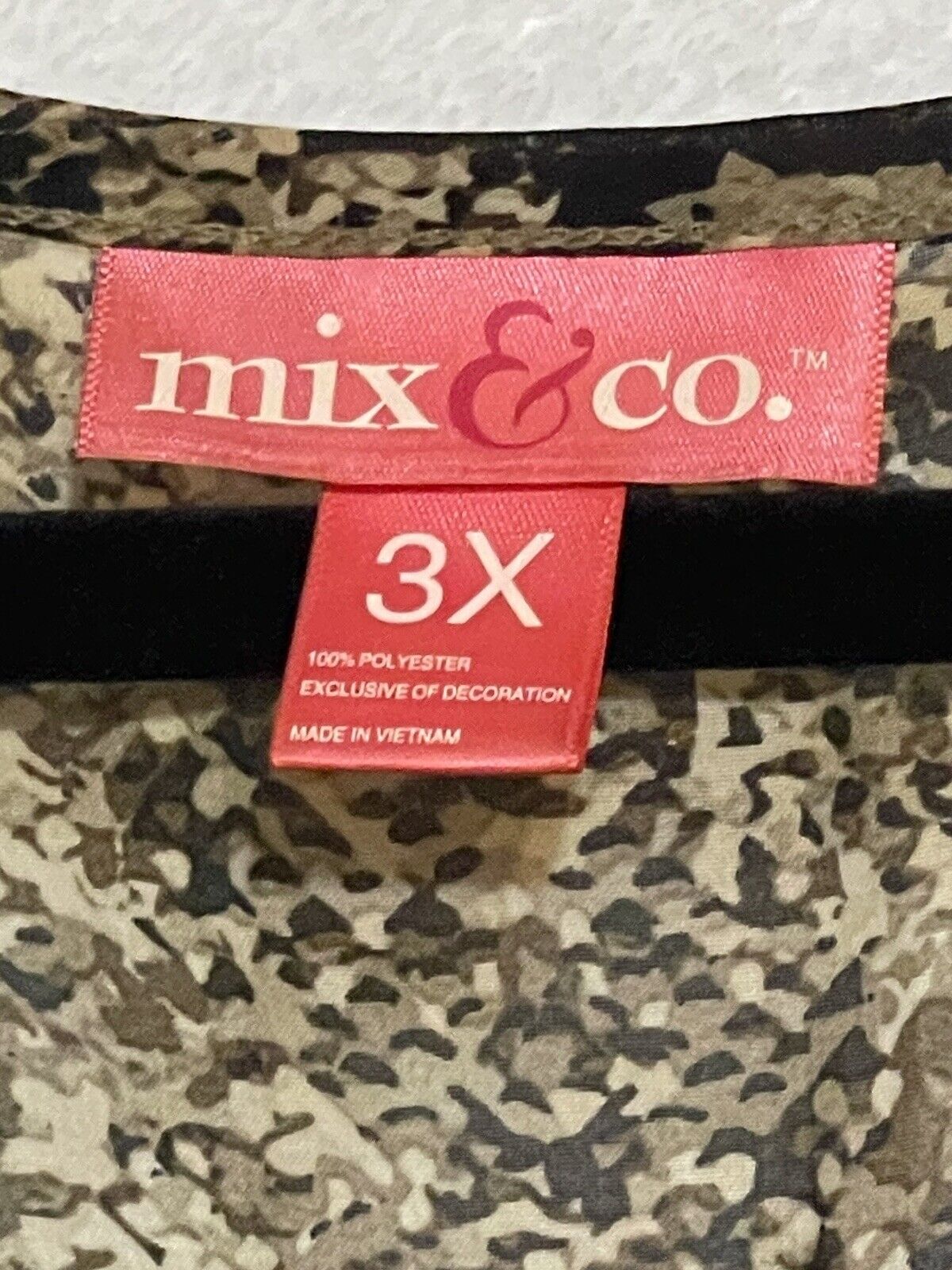 MIX & CO Sheer Shirt Tunic 3X Blouse Snake Print V-Neck Long Top Button Front