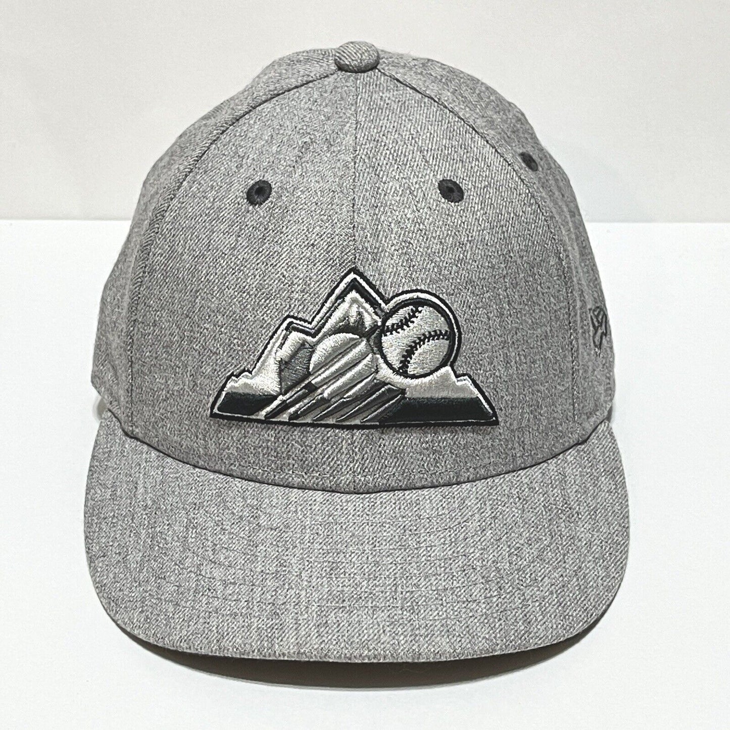 New Era 59fifty Colorado Rockies MLB Baseball Hat Rubber Logo Size 7-1/4 Cap