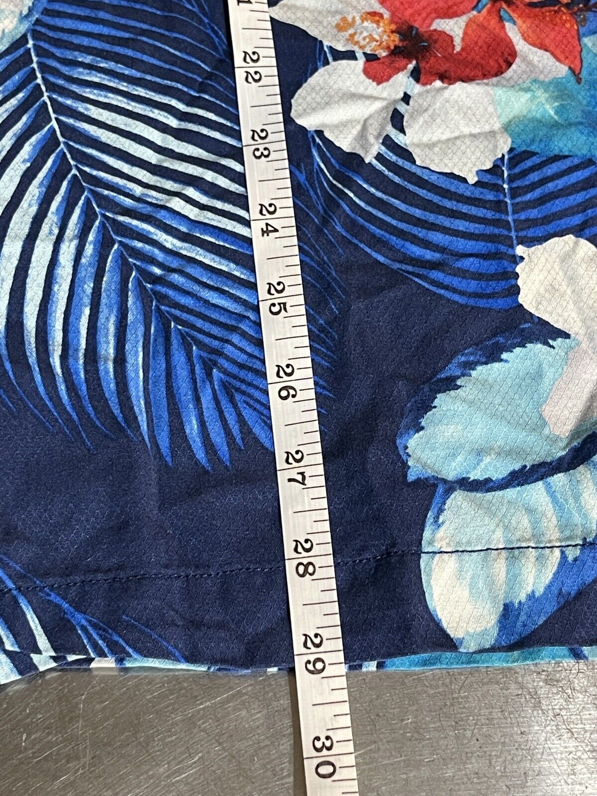 Tommy Bahama Silk Hawaiian Shirt Mens M Blue Tropical Palm Trees Ocean