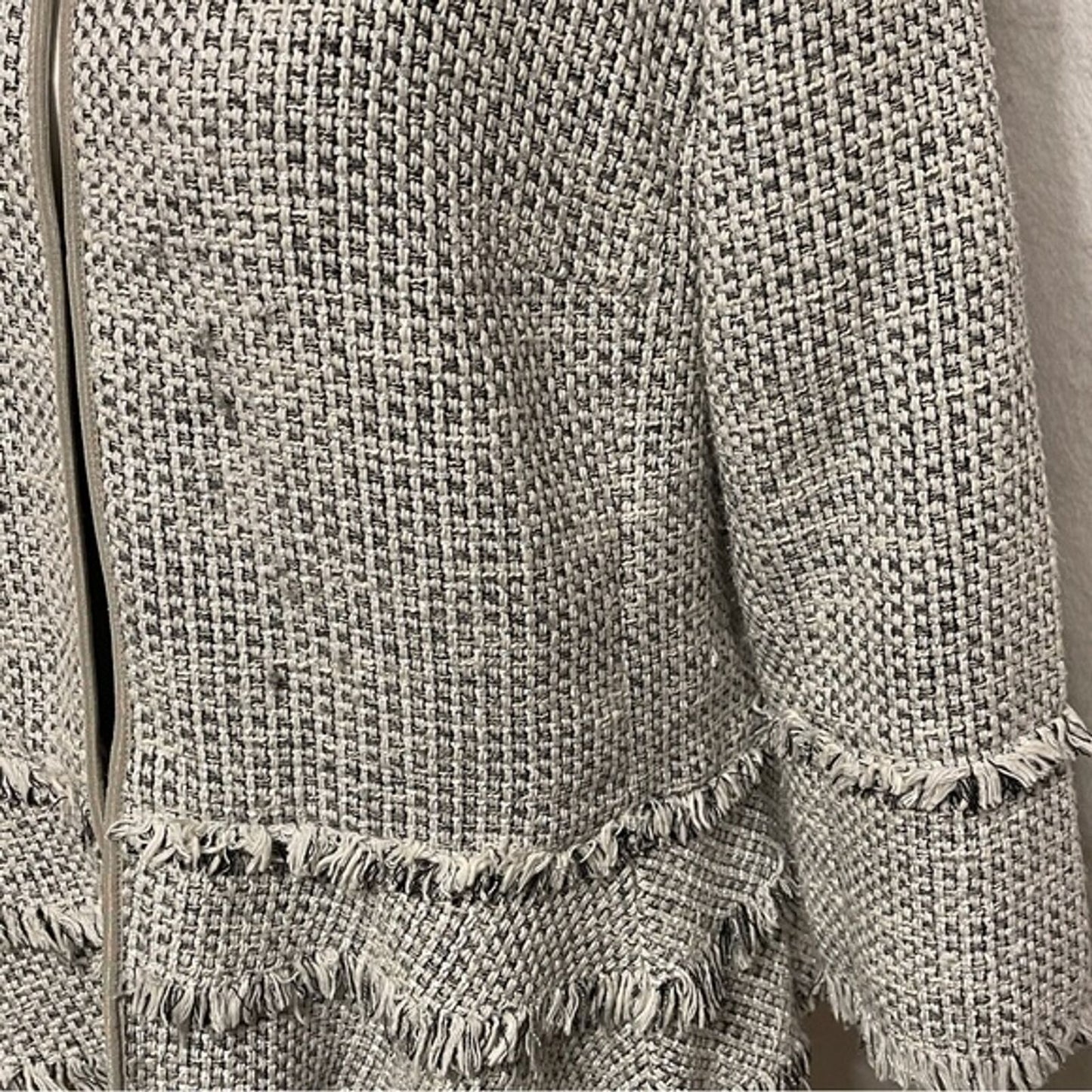 T Tahari Madeline Antique Silver Woven 3/4 Sleeve Fringe Trim Jacket Size Medium