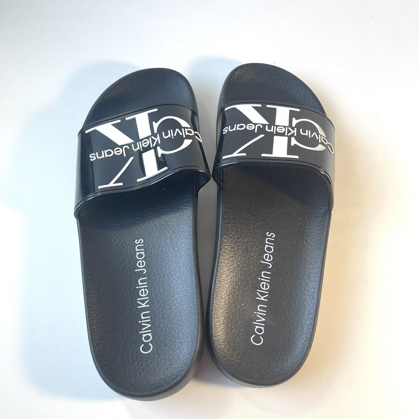 Calvin Klein Jeans Mens Size 7M Avett Monogram Logo Slide Sandal Shower Shoes