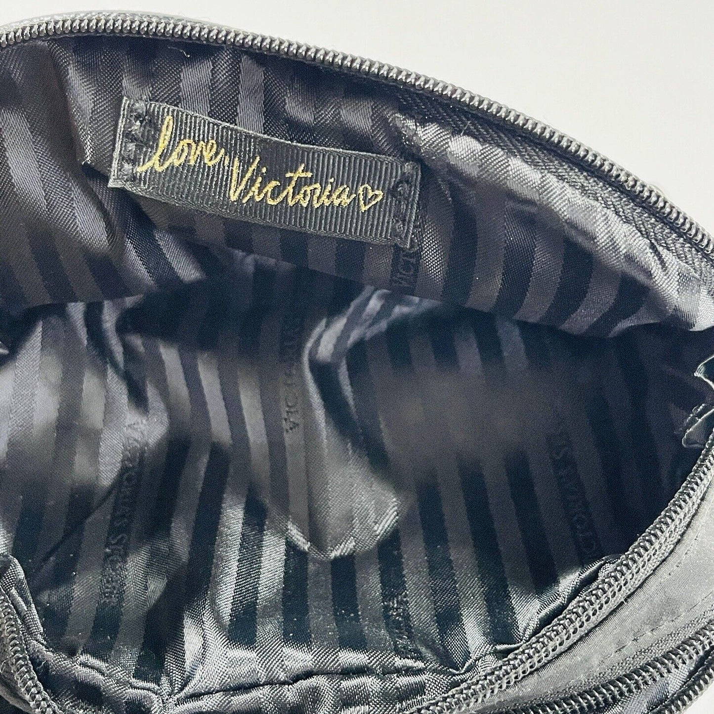 Victorias Secret NWT Black Sequin Lips Love Pouch Clutch Makeup Cosmetic Bag