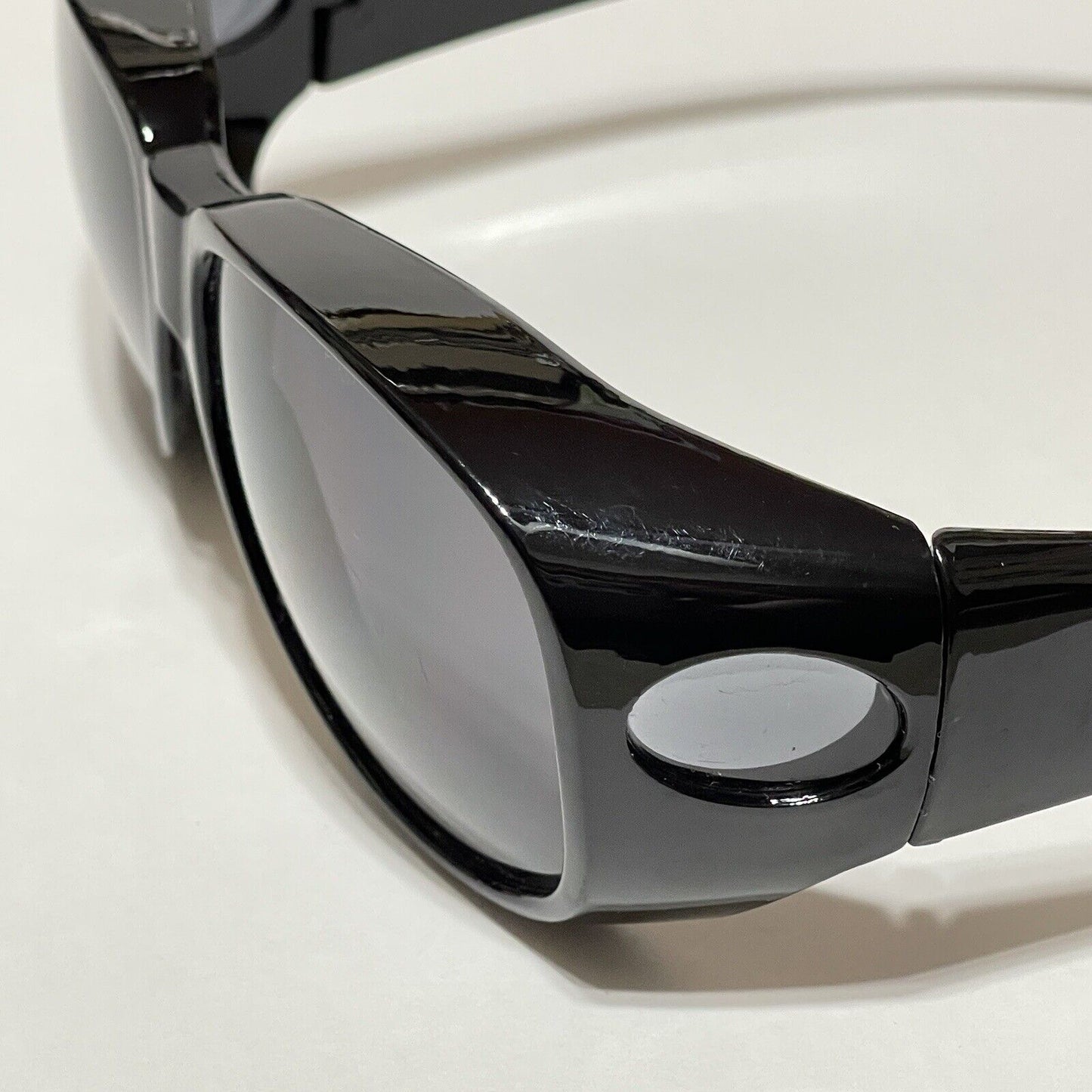 PinPoint Optics Wrap Around Sunglasses Fit Over Glasses UV 400 Black